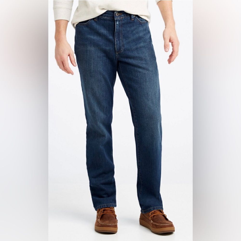 L.L Bean Classic Fit dark washed denim sz 30X34
